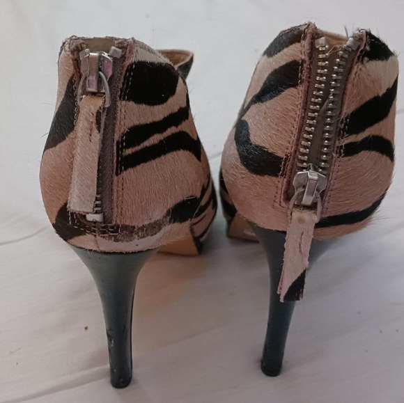 Nine West shorties zebra print - Picture 4 of 4